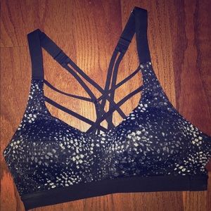 36B Victoria’s Secret Sports Bra